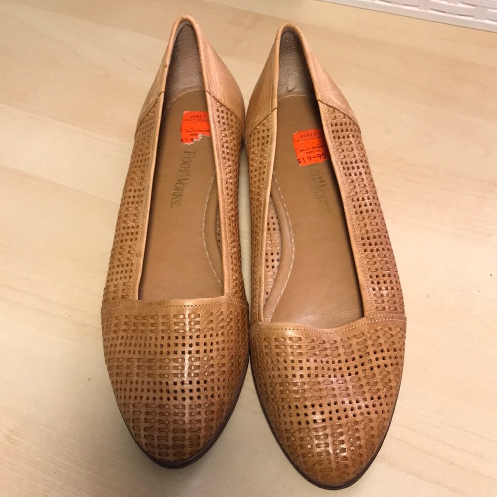 Born Perforated Tan Flats